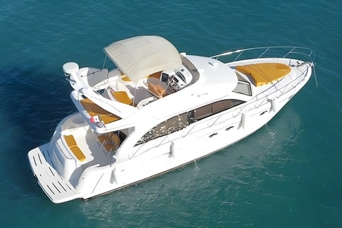 41 Meridien yacht drone view
