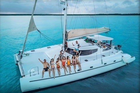 46 catamaran side view party