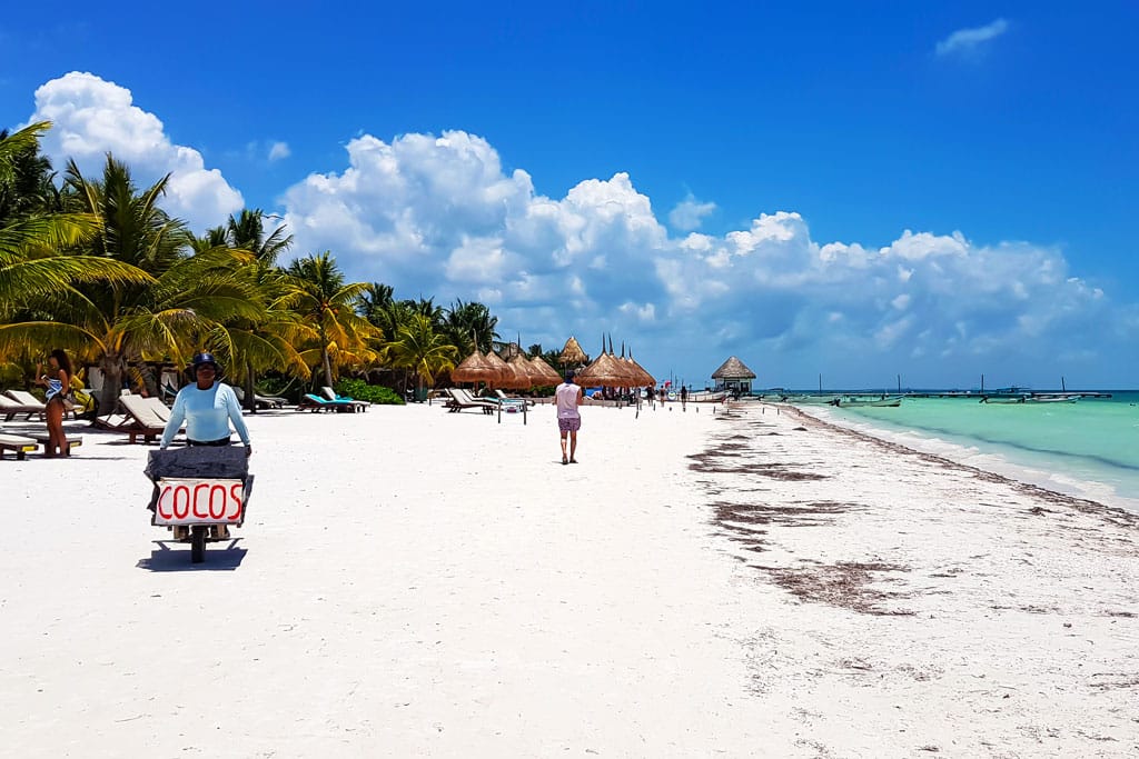 Public and private beaches in Holbox