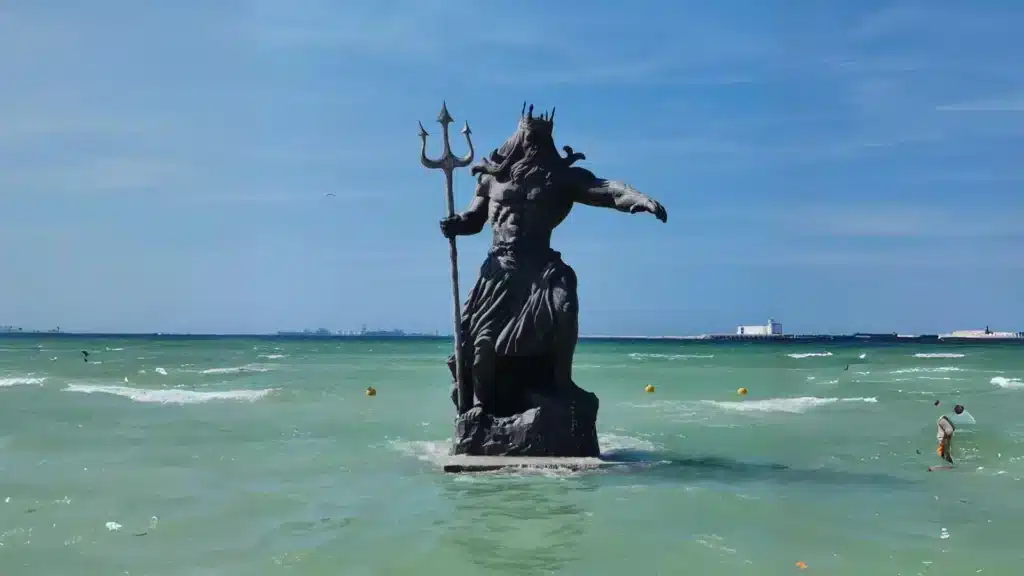 What to find around the Poseidon Sculpture