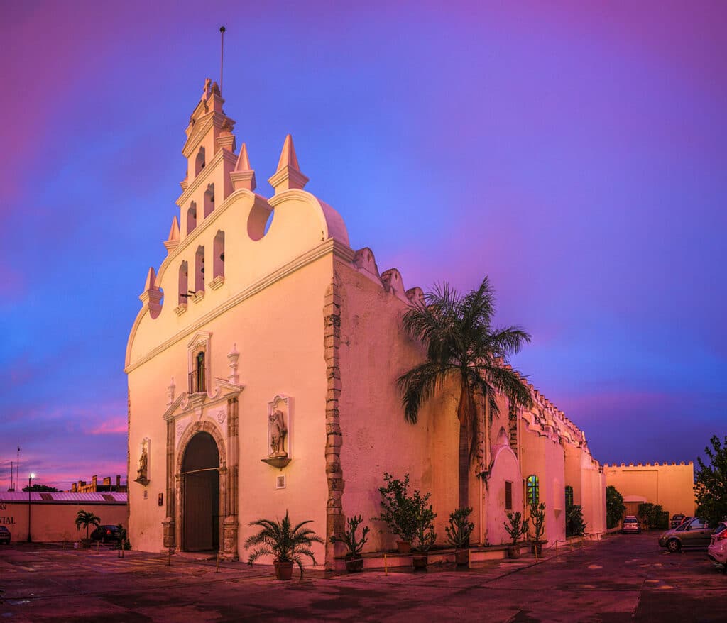 Santiago Park in Mérida