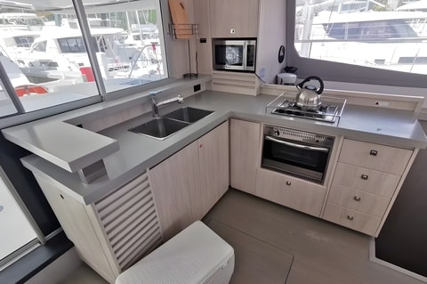 50 azimut inside
